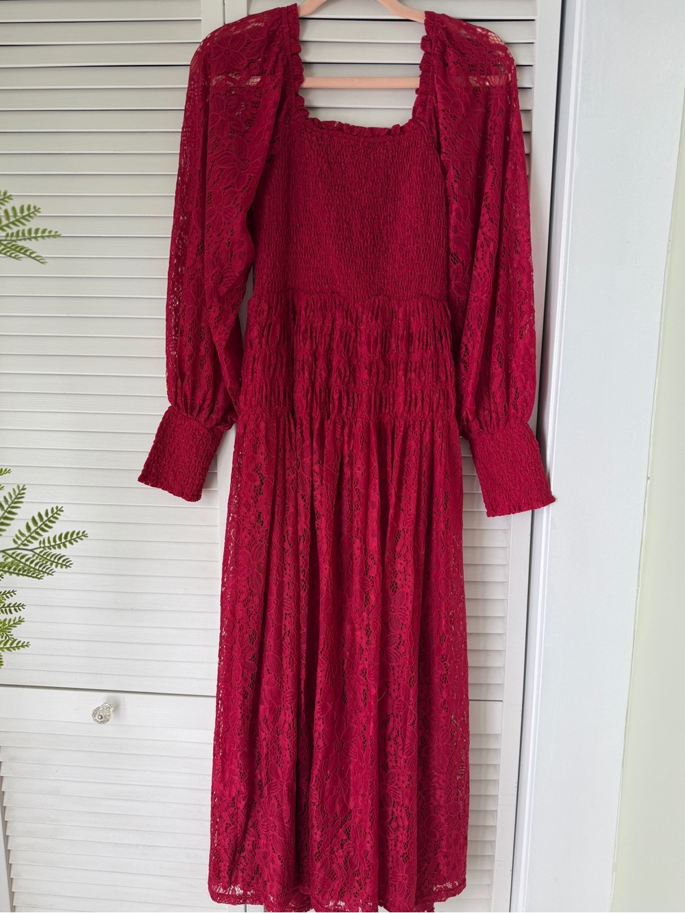 Listicle Women's magenta Lace Midi Dress - Picture 6 of 8